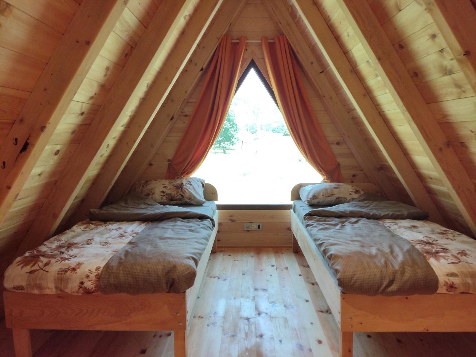Eco Komarnica Villa *